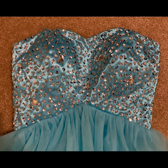 Pretty Sky Blue Strapless Dress - Picture 3 of 4